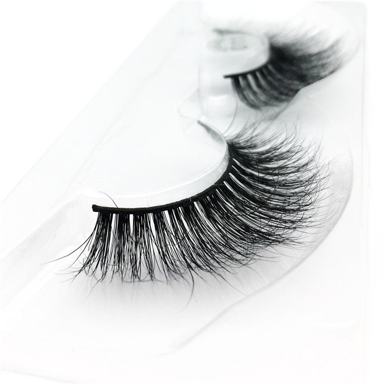 Gorgeous 3D mink eyelashes with custom packageYP